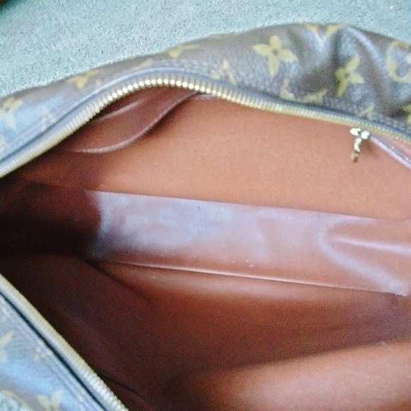 (SOLD)💯 Authentic Louis Vuitton Nile GM bag & dust bag - Picture 3 of 12